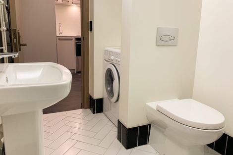 Photo of property in 303/3 Roxburgh Street, Mount Victoria, Wellington, 6011