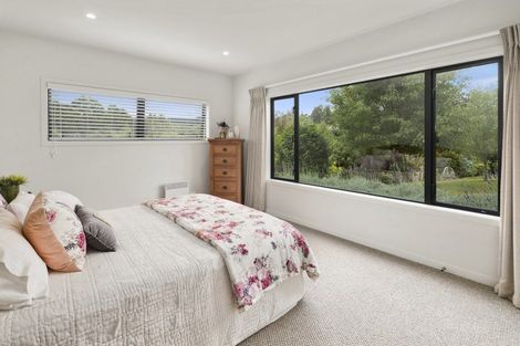Photo of property in 32 Lacebark Drive, Kinloch, Taupo, 3377