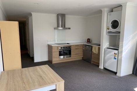 Photo of property in 33 Sandleigh Road, Hamilton Lake, Hamilton, 3204