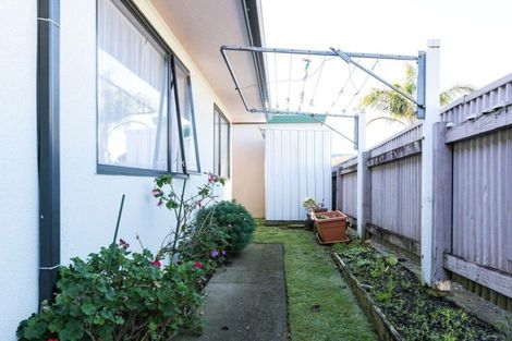 Photo of property in 1/42 Sanders Avenue, Westown, New Plymouth, 4310