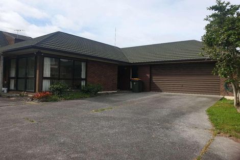 Photo of property in 2/60 Orangewood Drive, Northpark, Auckland, 2013