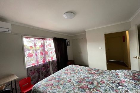 Photo of property in 4 Fitchburg Place, Mangere, Auckland, 2022