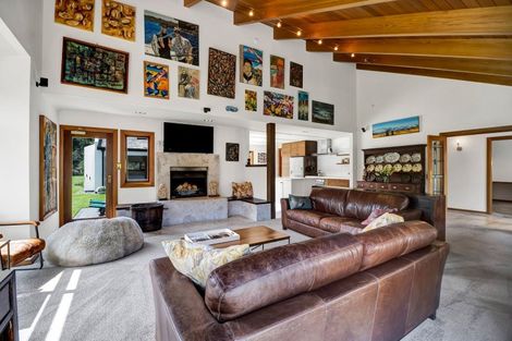 Photo of property in 331a Mangorei Road, Merrilands, New Plymouth, 4312