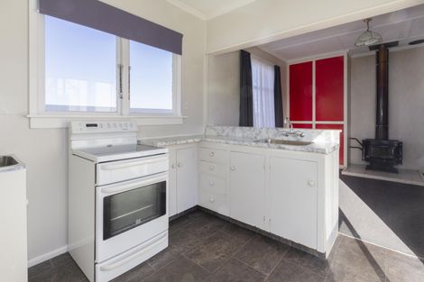 Photo of property in 2 Lynn Street, Oamaru North, Oamaru, 9400