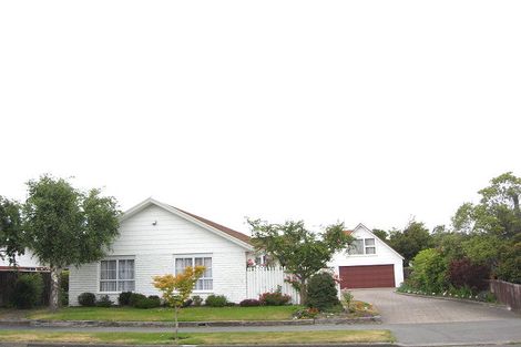 Photo of property in 65 Anglesea Avenue, Parklands, Christchurch, 8083