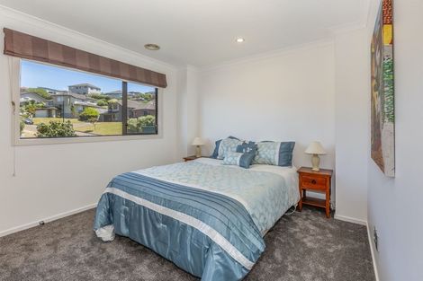 Photo of property in 19 Te Puia Drive, Aotea, Porirua, 5024