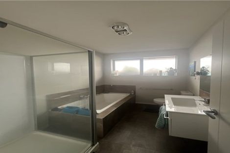 Photo of property in 68 Isabella Drive, Pukekohe, 2120