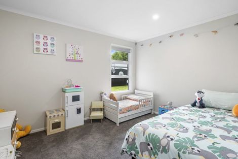 Photo of property in 5 Larches Lane, Kinloch, Taupo, 3377