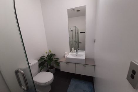 Photo of property in 76g Edmonton Road, Henderson, Auckland, 0612