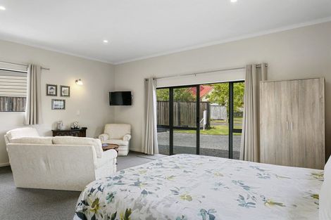 Photo of property in 4 Yasmin Lane, Kinloch, Taupo, 3377