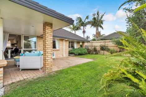 Photo of property in 8 Glencullen Place, Dannemora, Auckland, 2016