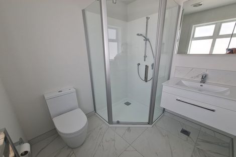 Photo of property in 28 Pateke Drive, Kenepuru, Porirua, 5022