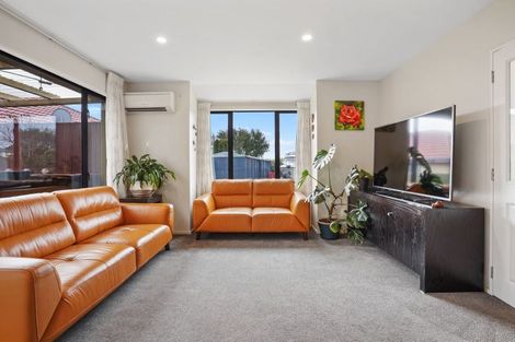 Photo of property in 2 Chaloner Lane, Westmorland, Christchurch, 8025