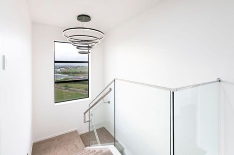 Photo of property in 42 Tir Conaill Avenue, Flat Bush, Auckland, 2019