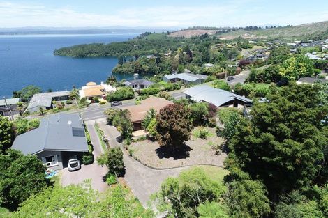 Photo of property in 48 Wakeman Road, Acacia Bay, Taupo, 3330