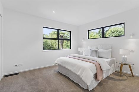 Photo of property in 54a Awaroa Road, Sunnyvale, Auckland, 0612