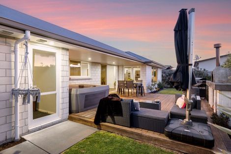 Photo of property in 146 The Boulevard, Papamoa Beach, Papamoa, 3118