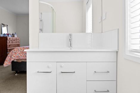 Photo of property in 10 Kanapa Close, Papamoa, 3118