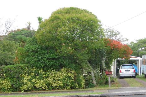 Photo of property in 83 Tirimoana Road, Te Atatu South, Auckland, 0602