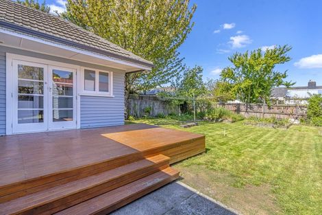 Photo of property in 202 Weston Road, St Albans, Christchurch, 8052