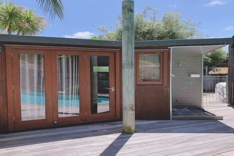 Photo of property in 5 Telephone Road, Birkenhead, Auckland, 0626