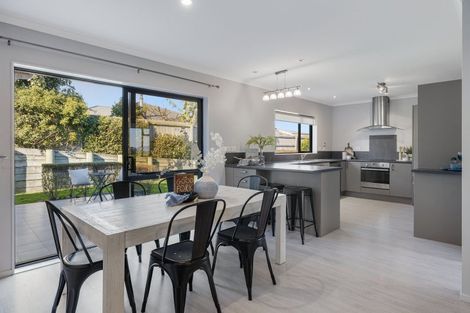 Photo of property in 11 Ballintoy Park Drive, Welcome Bay, Tauranga, 3175