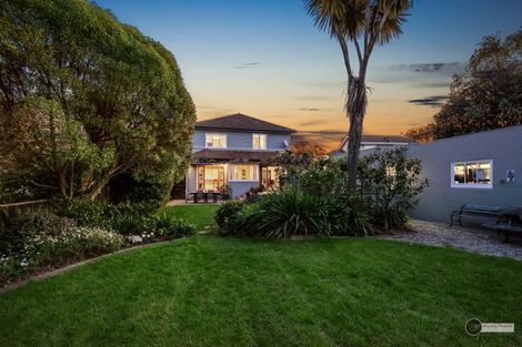 Photo of property in 5 Marina Grove, Hutt Central, Lower Hutt, 5010