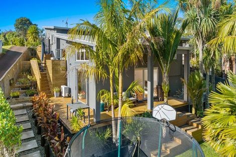 Photo of property in 20 Admirals Court Drive, Greenhithe, Auckland, 0632