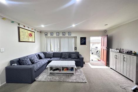 Photo of property in 34d Gifford Road, Papatoetoe, Auckland, 2025