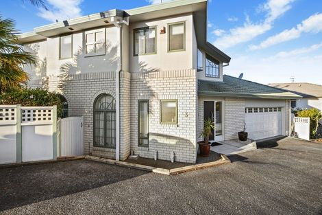 Photo of property in 3/89 Litten Road, Cockle Bay, Auckland, 2014