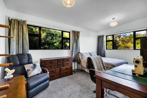 Photo of property in 10 Allan Road, Burgess Park, New Plymouth, 4371