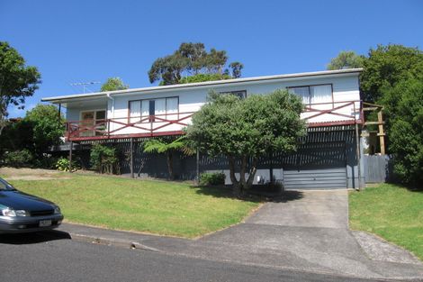 Photo of property in 2 Bryers Place, Bayview, Auckland, 0629