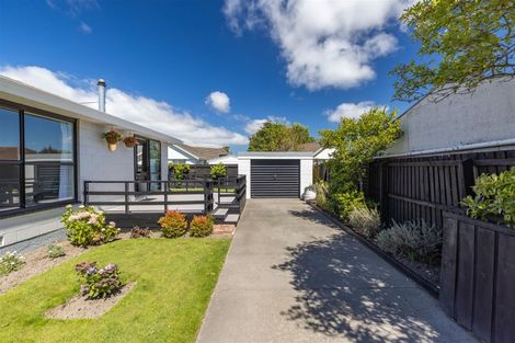 Photo of property in 2/14 Shetland Street, Woolston, Christchurch, 8062