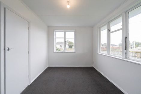 Photo of property in 2 Butler Place, Fairfield, Hamilton, 3214