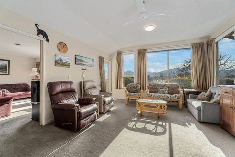 Photo of property in 9 Bob Lee Place, Wanaka, 9305