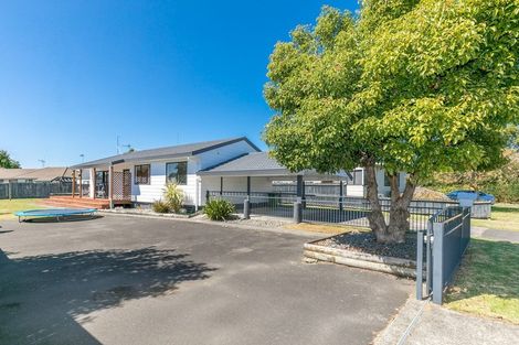 Photo of property in 3 Bartholomew Drive, Nawton, Hamilton, 3200