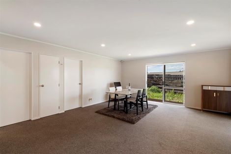 Photo of property in 6a Stella Place, Manurewa, Auckland, 2102