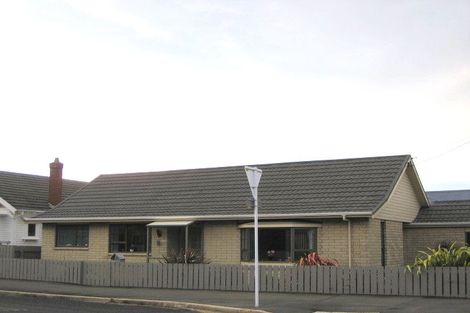 Photo of property in 34 Beach Street, Saint Clair, Dunedin, 9012