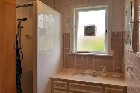 Photo of property in 10 Oakdale Road, Mount Roskill, Auckland, 1041