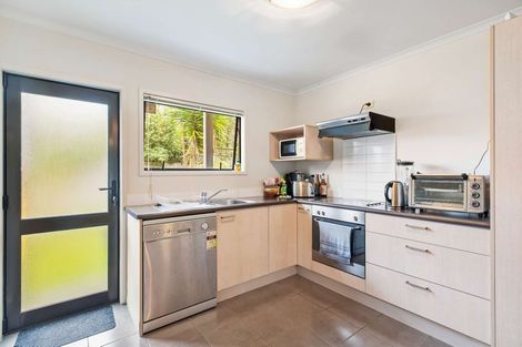 Photo of property in 27/94 Glengarry Road, Glen Eden, Auckland, 0602