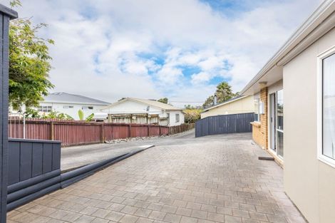 Photo of property in 10 Richmond Street, Fitzroy, New Plymouth, 4312