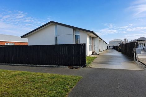 Photo of property in 3/75 Geraldine Street, Edgeware, Christchurch, 8013