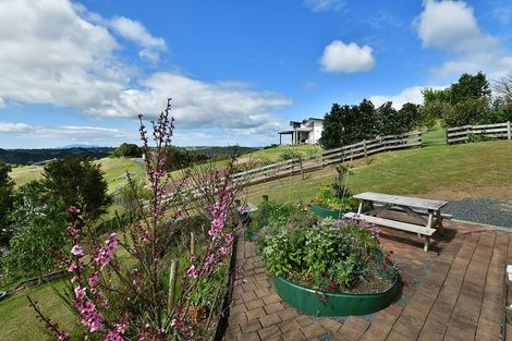 Photo of property in 4 Kanuka Road, Sandspit, Warkworth, 0982