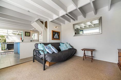 Photo of property in 22 Ocean Road, Surfdale, Waiheke Island, 1081