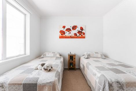 Photo of property in 19 Omega Place, Coastlands, Whakatane, 3120