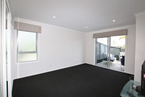 Photo of property in 1/29 Hauraki Road, Hauraki, Auckland, 0622
