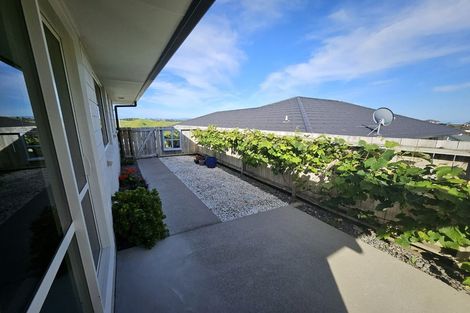 Photo of property in 298 Ballintoy Park Drive, Welcome Bay, Tauranga, 3175