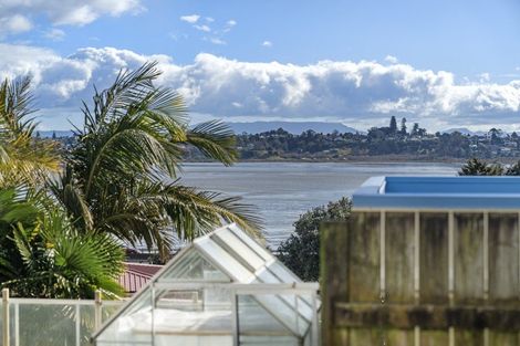 Photo of property in 2/110 Hamilton Street, Tauranga, 3110