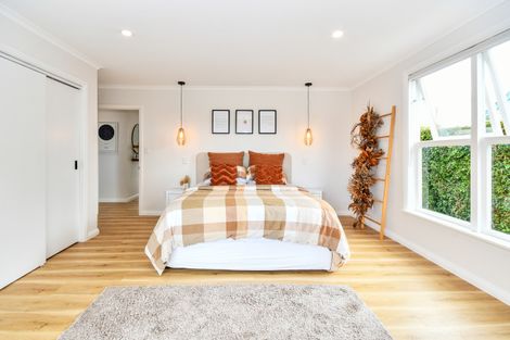 Photo of property in 25 Village Way, Ardmore, Papakura, 2582