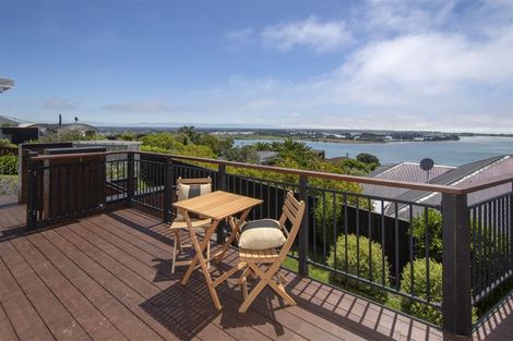 Photo of property in 51 Marama Crescent, Mount Pleasant, Christchurch, 8081